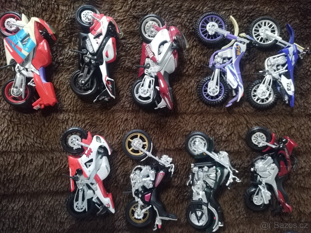 Modely motorek 1:18 Maisto - 7