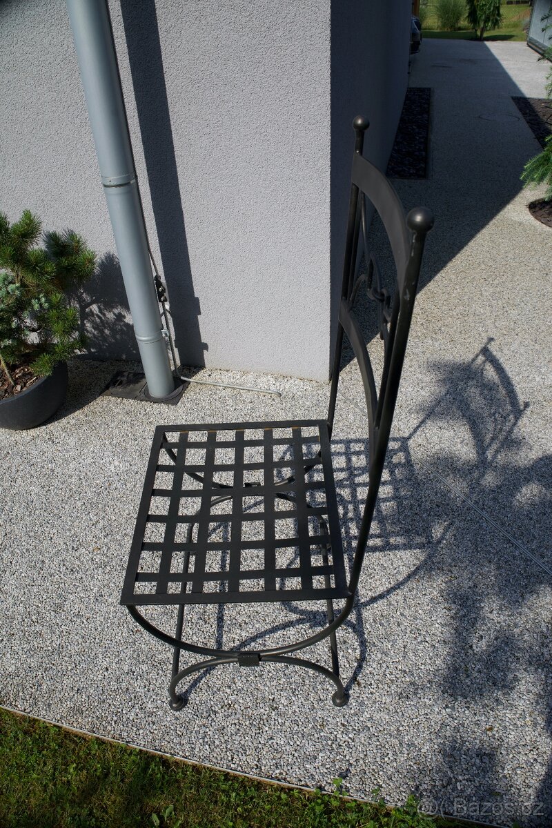 Kovová židle černá - 7