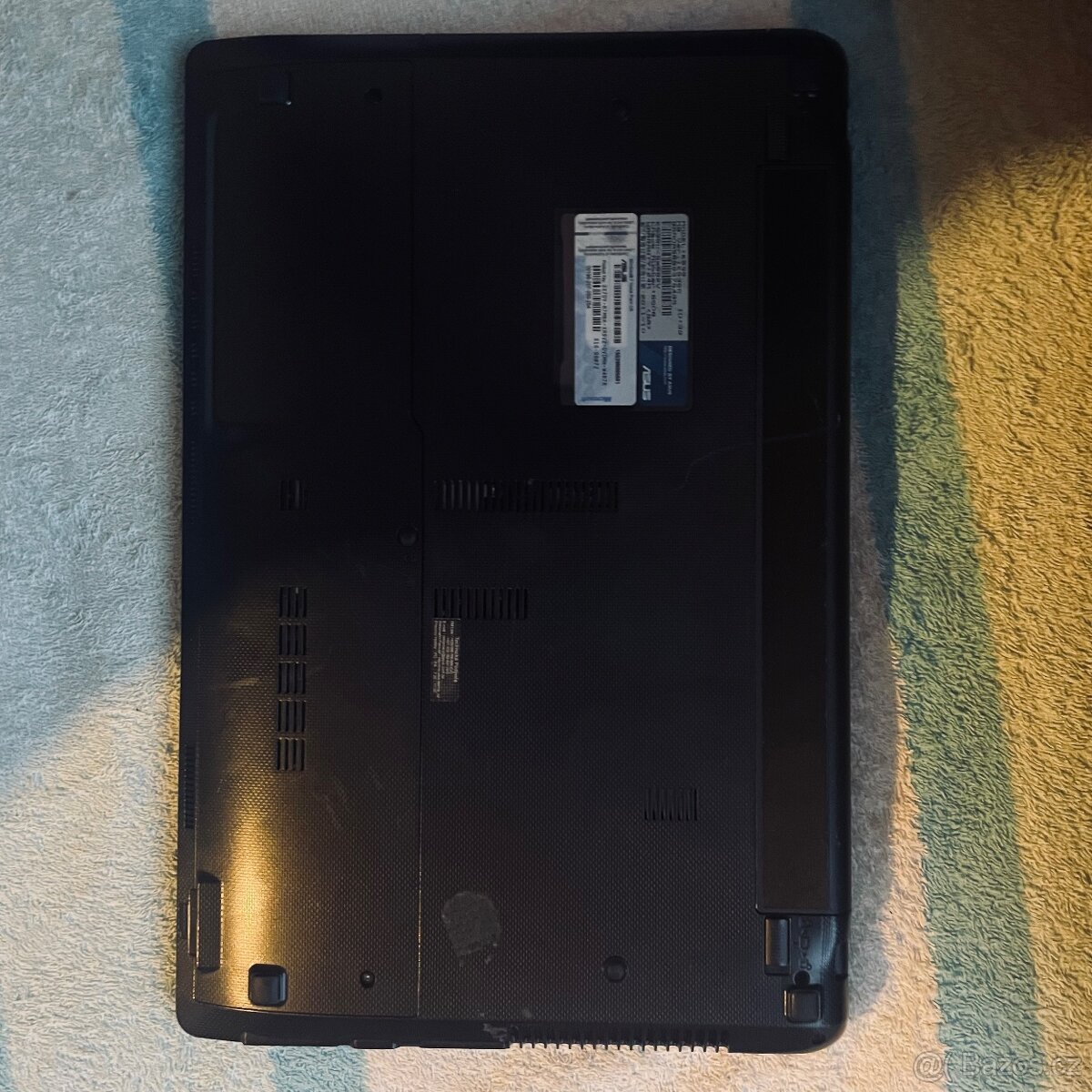 SET 2x Notebook ASUS na díly/opravu (R517S + K53S) - 7