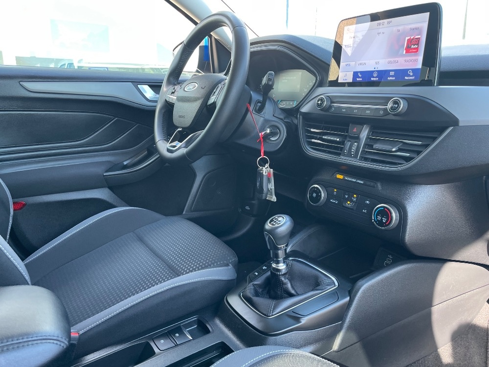 FORD FOCUS - 7