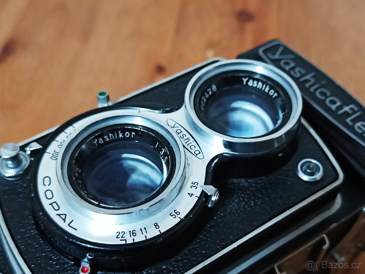 Yashica Flex - 1953 - 7