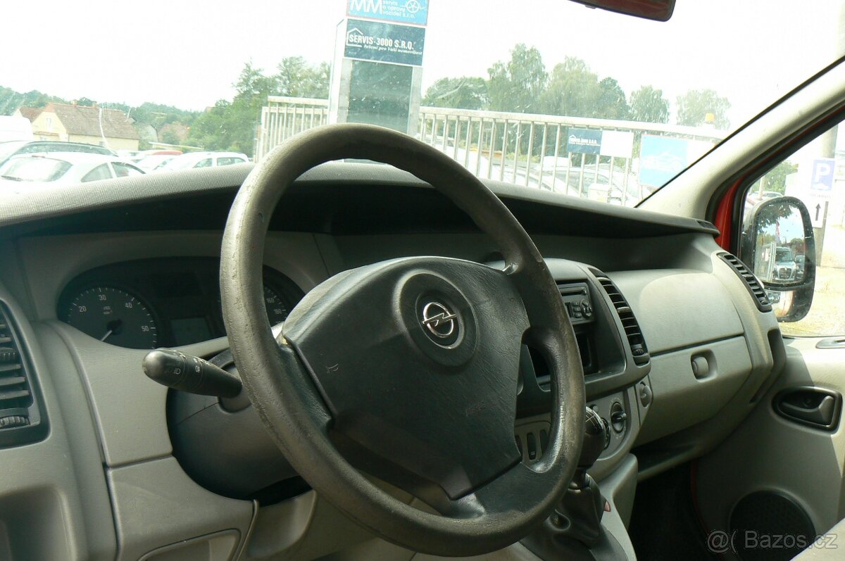 Opel Vivaro 2.0CDTi -2009 -3 místa - 7