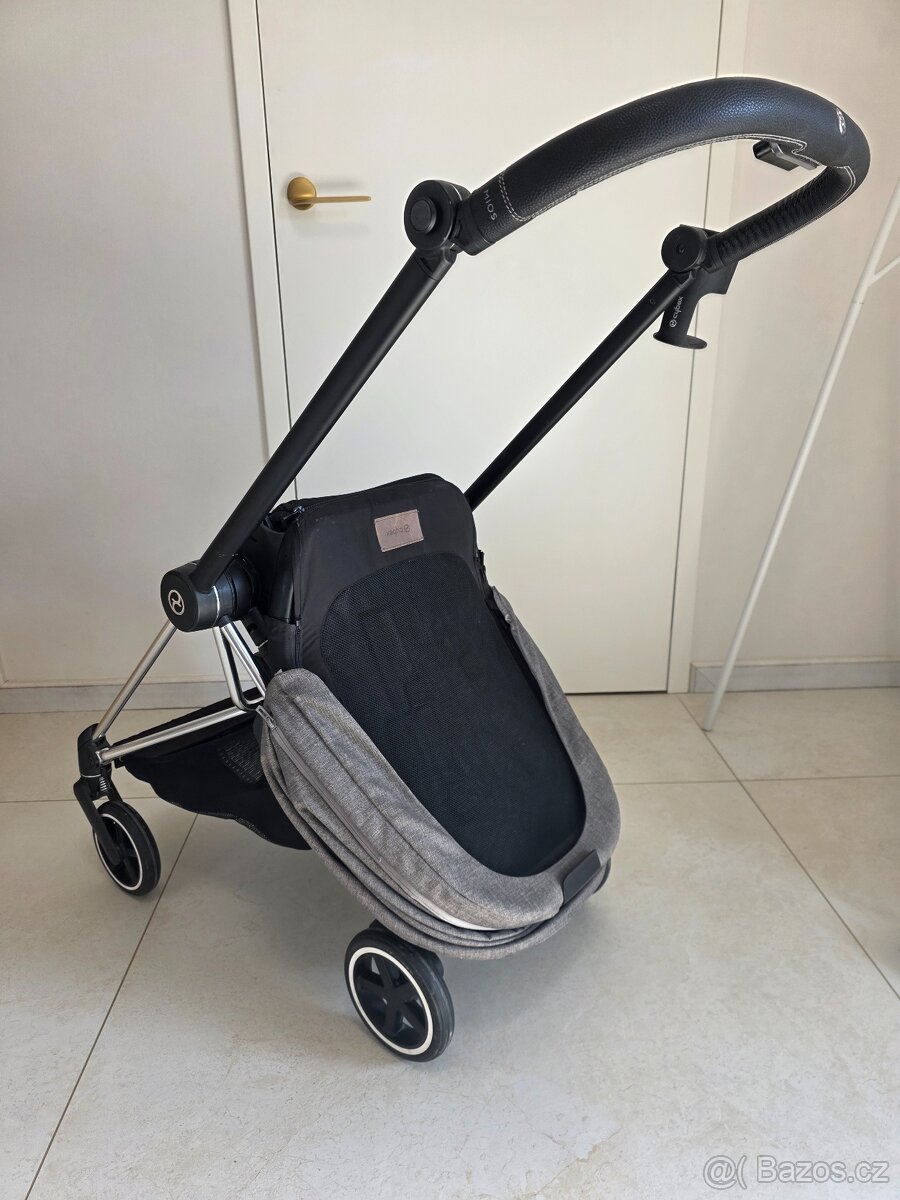 Kočárek Cybex Mios + fusak, držák nápojů, síťka, snack tray - 7