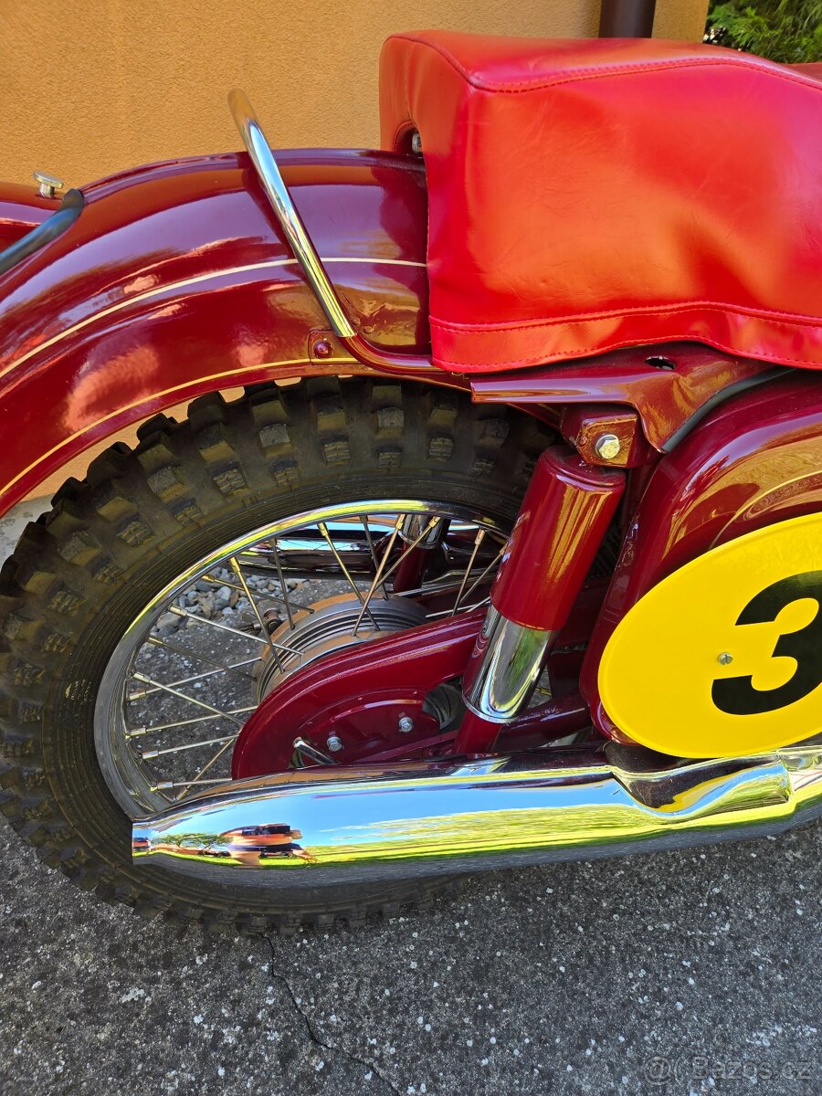 Jawa 579 - Libeńák - Rezervace do 05.12.2025 - 7