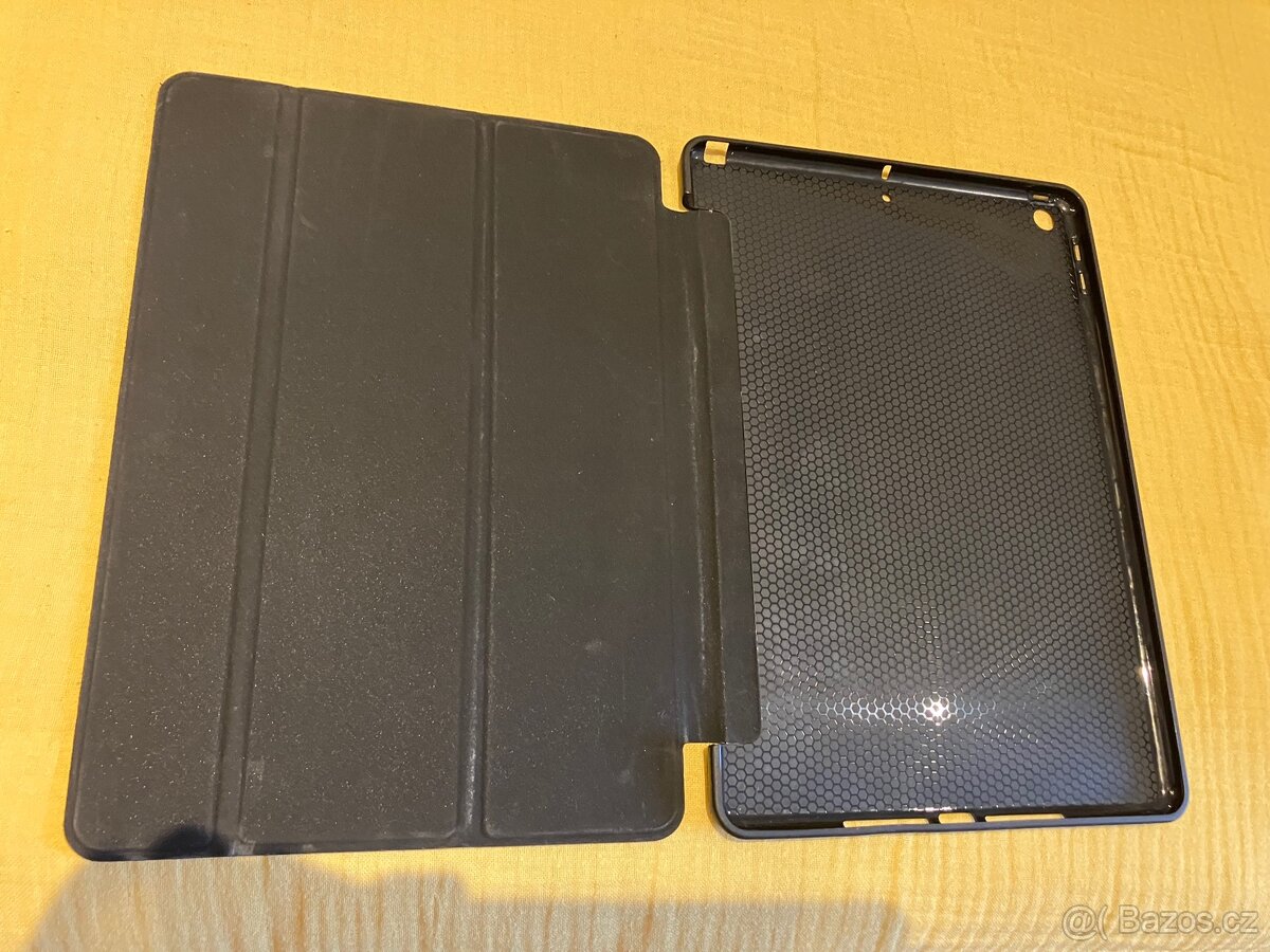 iPad 7. generace - 32 GB - Wifi (A2197) - 7