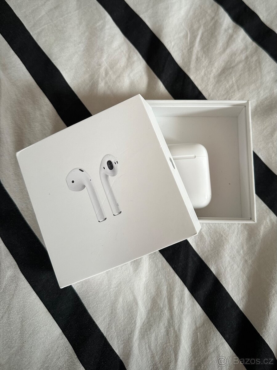 Airpods 2. generace - 7