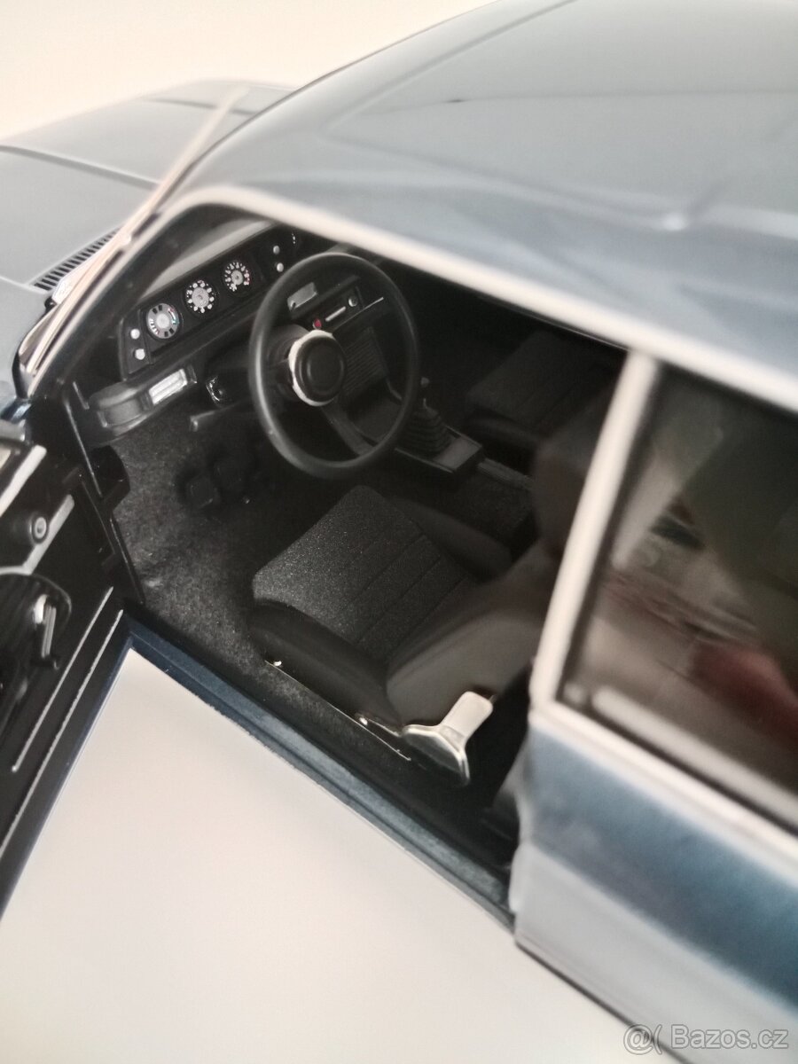 1/18 Minichamps BMW 2002 Tii 1971 - 7