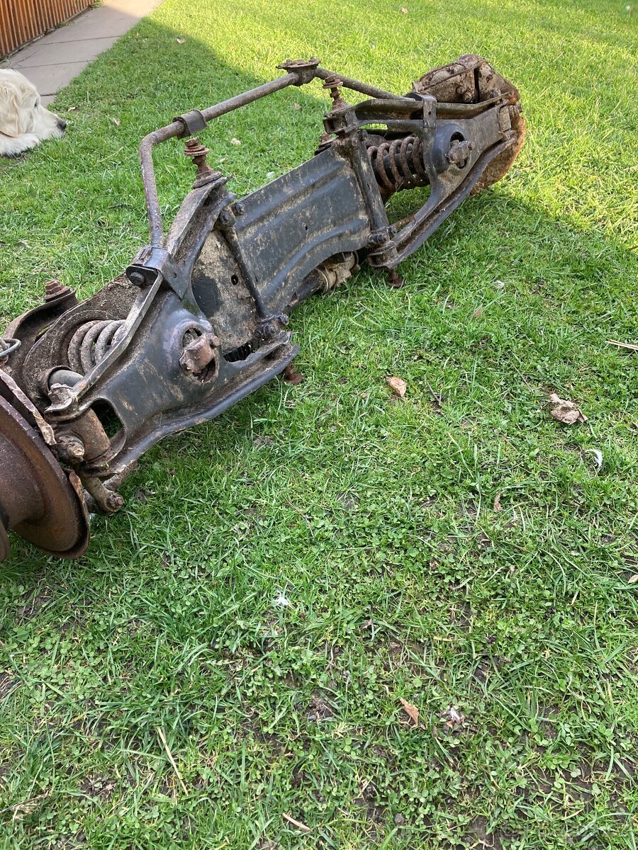 Přední náprava Škoda 120 - 7