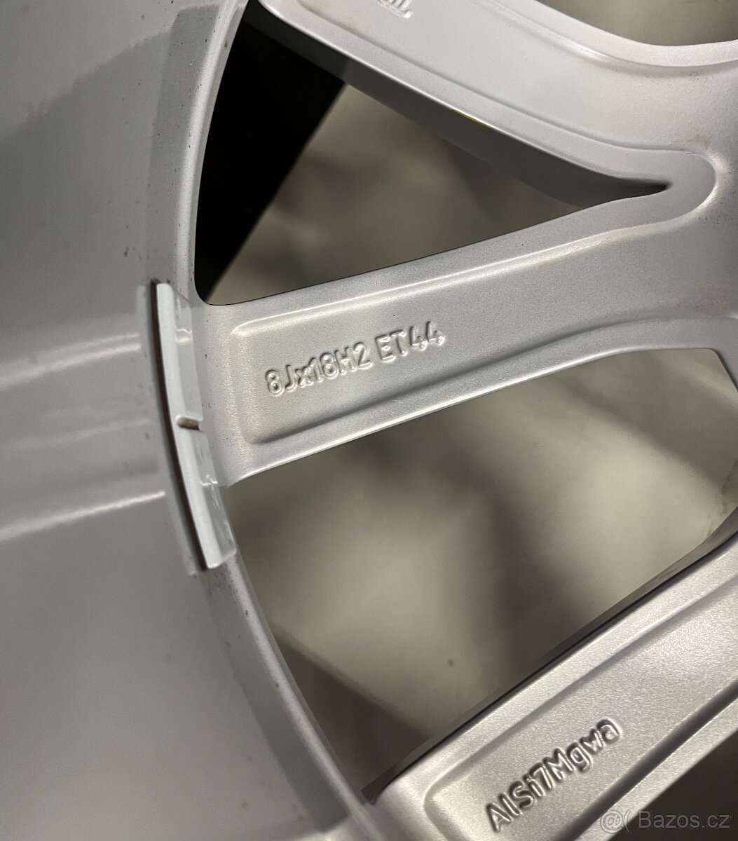 Škoda Superb R18 Nová zimní sada - 7