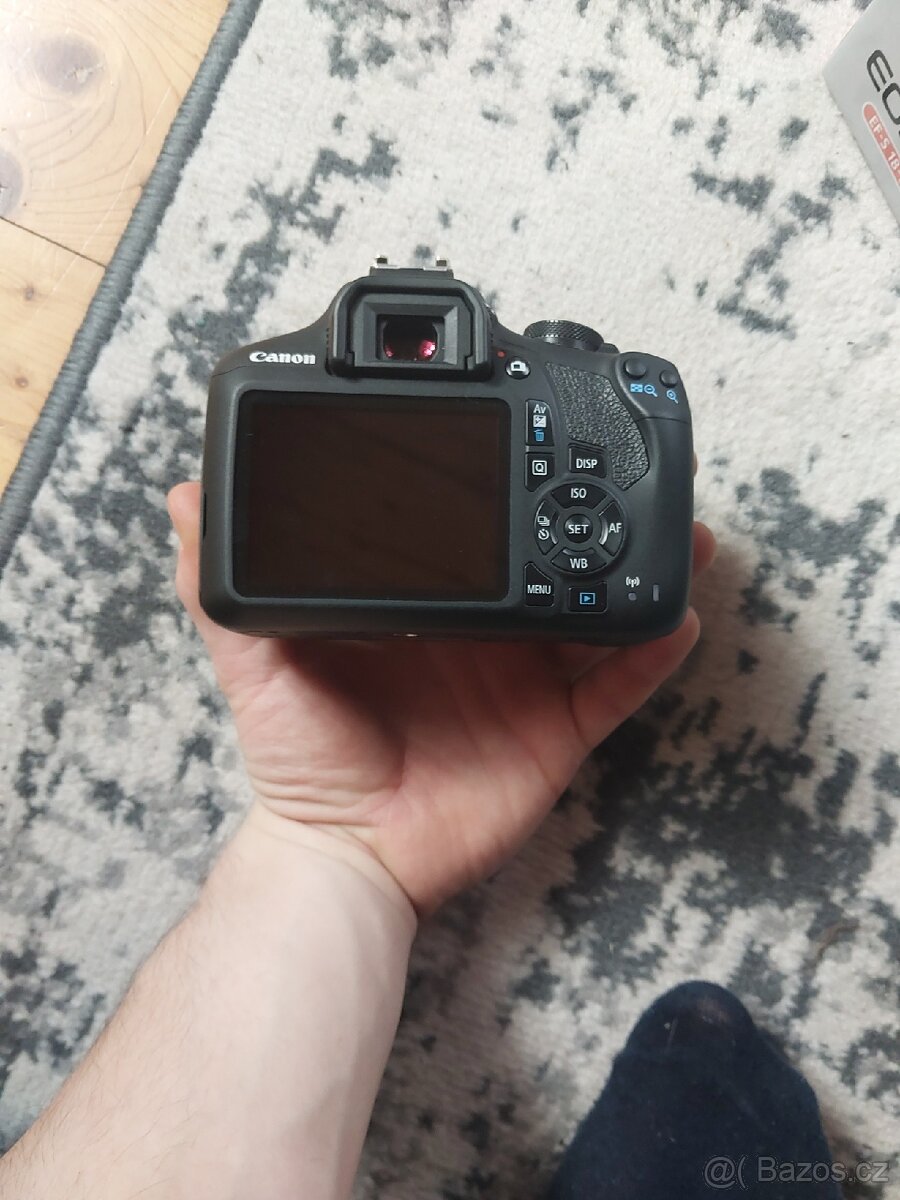 Canon EOS 2000D Travel Kit + Teleobjektiv - 7