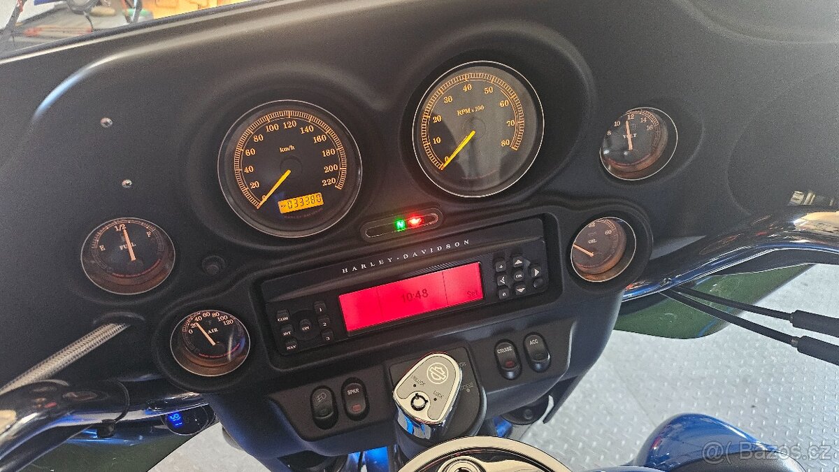 Harley-Davidson Electra Glide Classic - 7