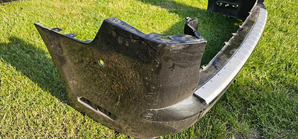 Citroen C5 X7 zadní nárazník - 7