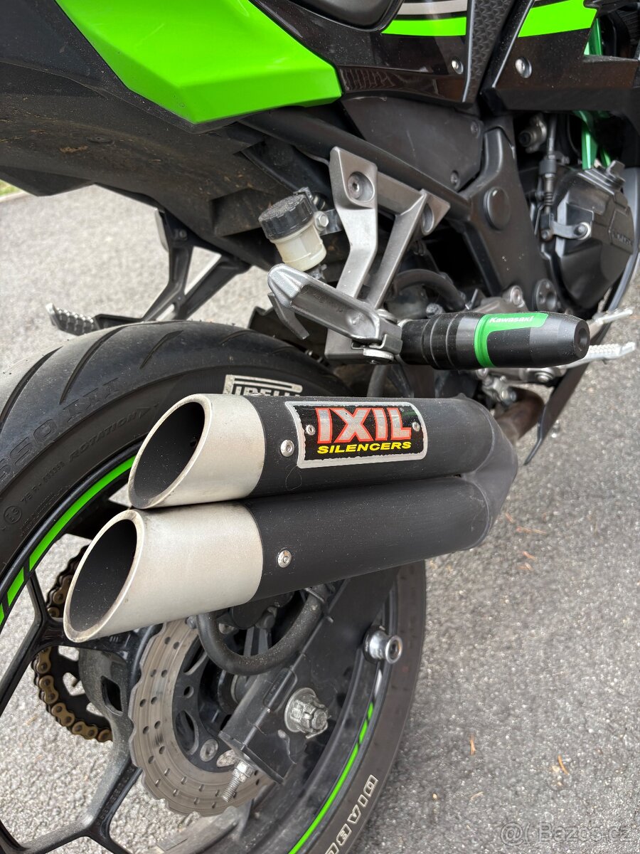 Kawasaki Ninja 300 - 7