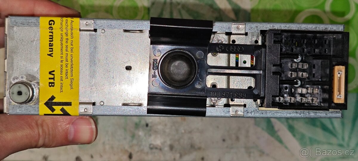 Originální autorádio VW Alpha 4 zelený - 7