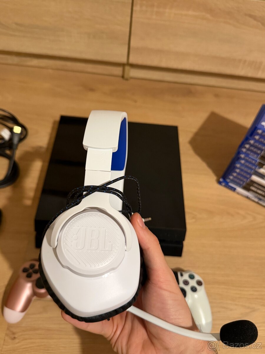 PS4 FAT 500GB , 2x ovládač , hry , PS4 kamera a slúchadlá - 7