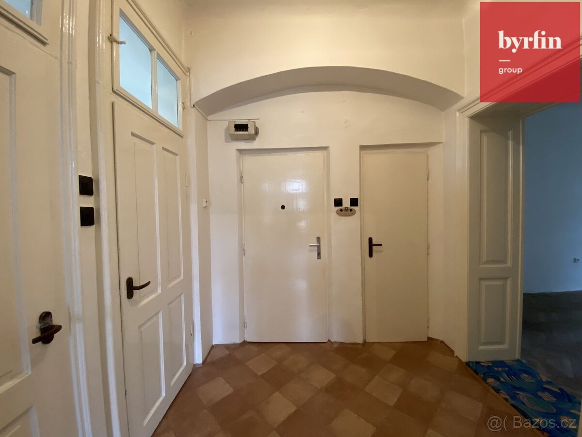 Pronájem bytu 2+1 Horovo Náměstí, Opava - 7