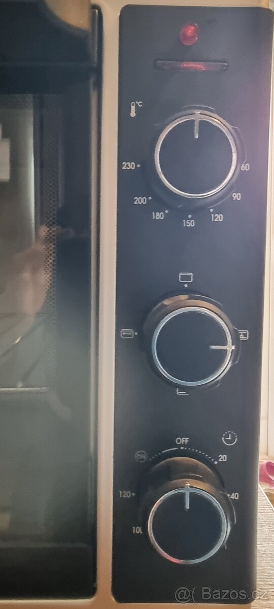 Horkovzdušná minitrouba s otočným grilem - 7