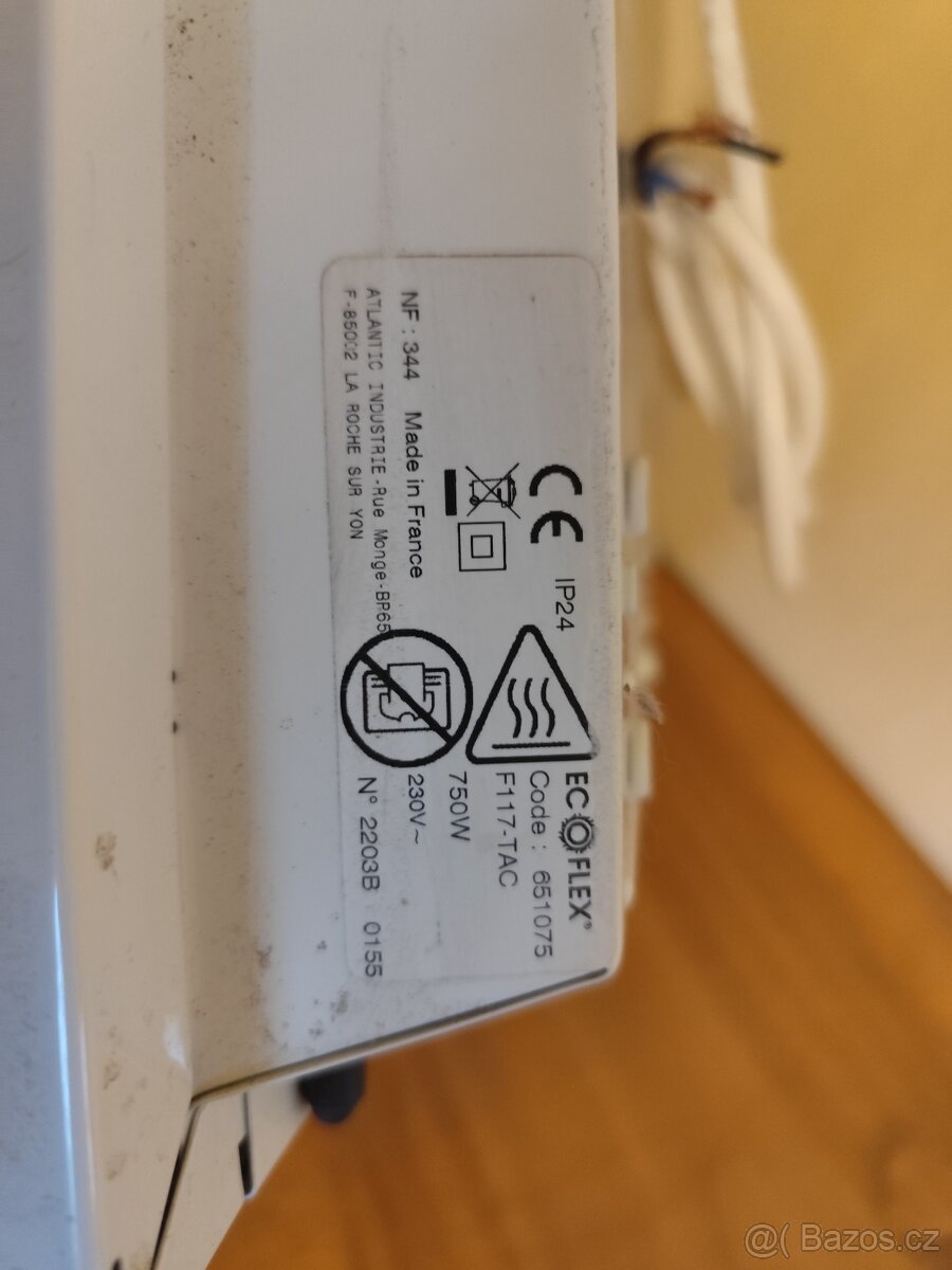 Elektrický radiátor závěsný - 7