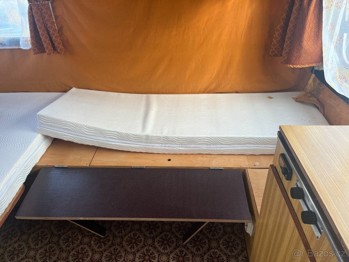 Polský karavan AN 126 - 7