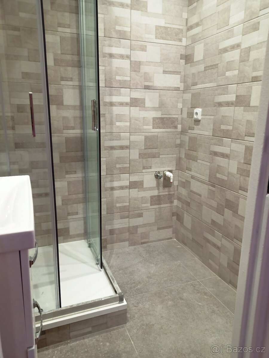 Rekonstrukce a modernizace v bytech již 31let . - 7