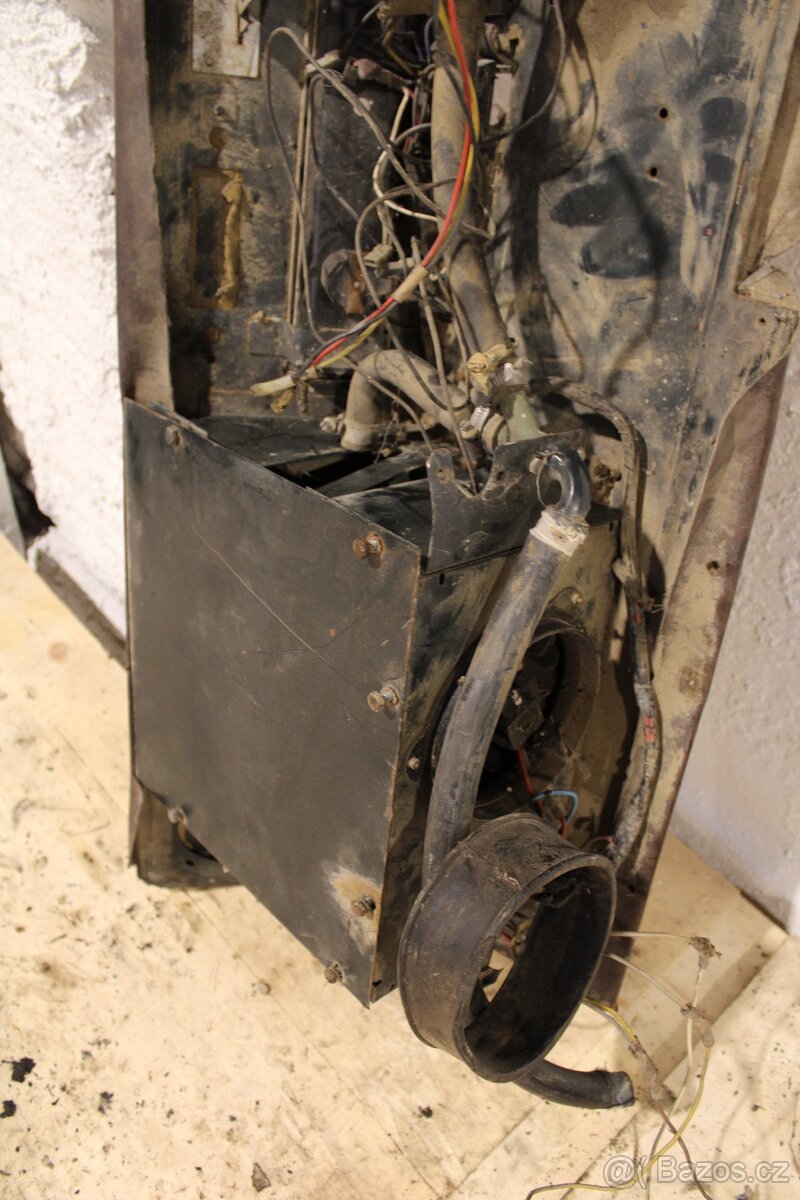 Zetor 7211 střešní panel topení - 7