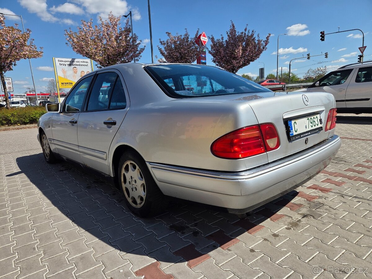 E290 - 7