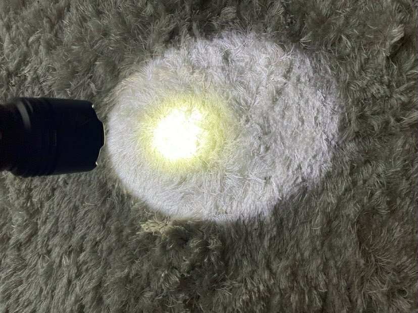 Fenix RC20 1000 lumenů dobíjecí svítilna - 7