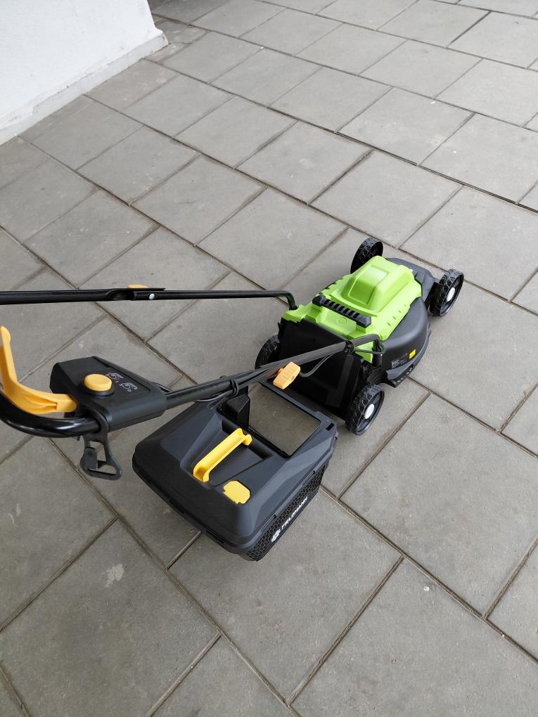 Prodám el. sekačku zn. FIELDMANN FZR 2022-E - 7