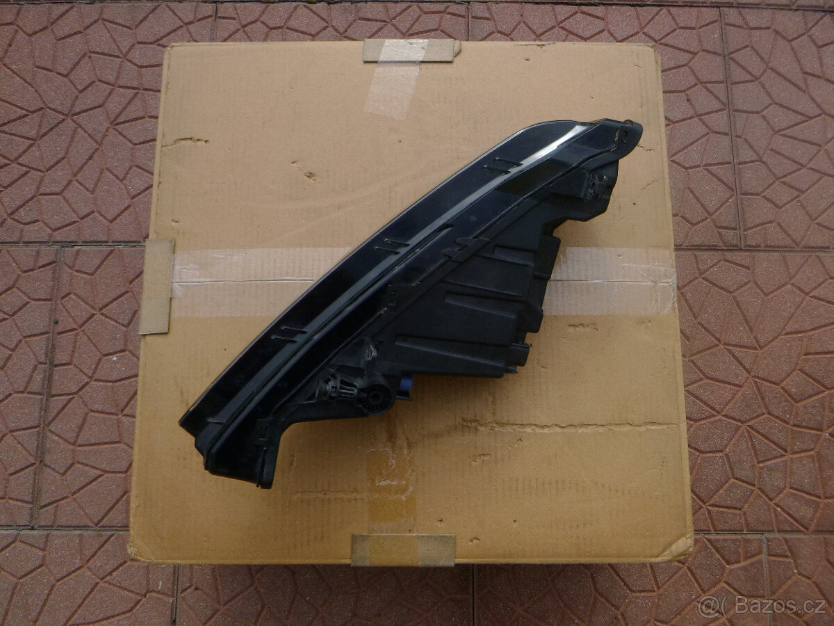 Škoda Superb 3 III lift mlhovka 3V0941700B 3V0941699B - 7