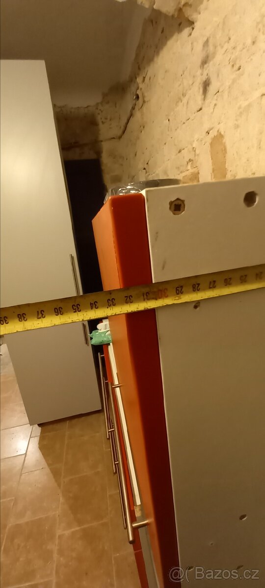 Kuchyňská skříňka s digestoří - 7