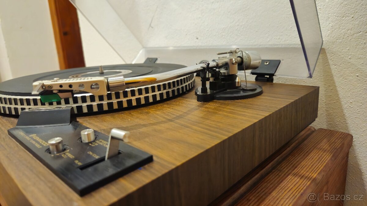 Kenwood KD-2077 Direct Drive - 7