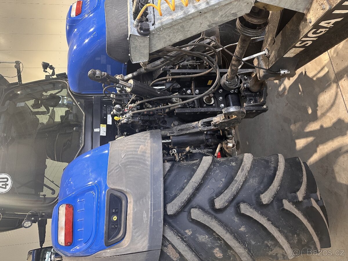 New Holland T7-275 - 7