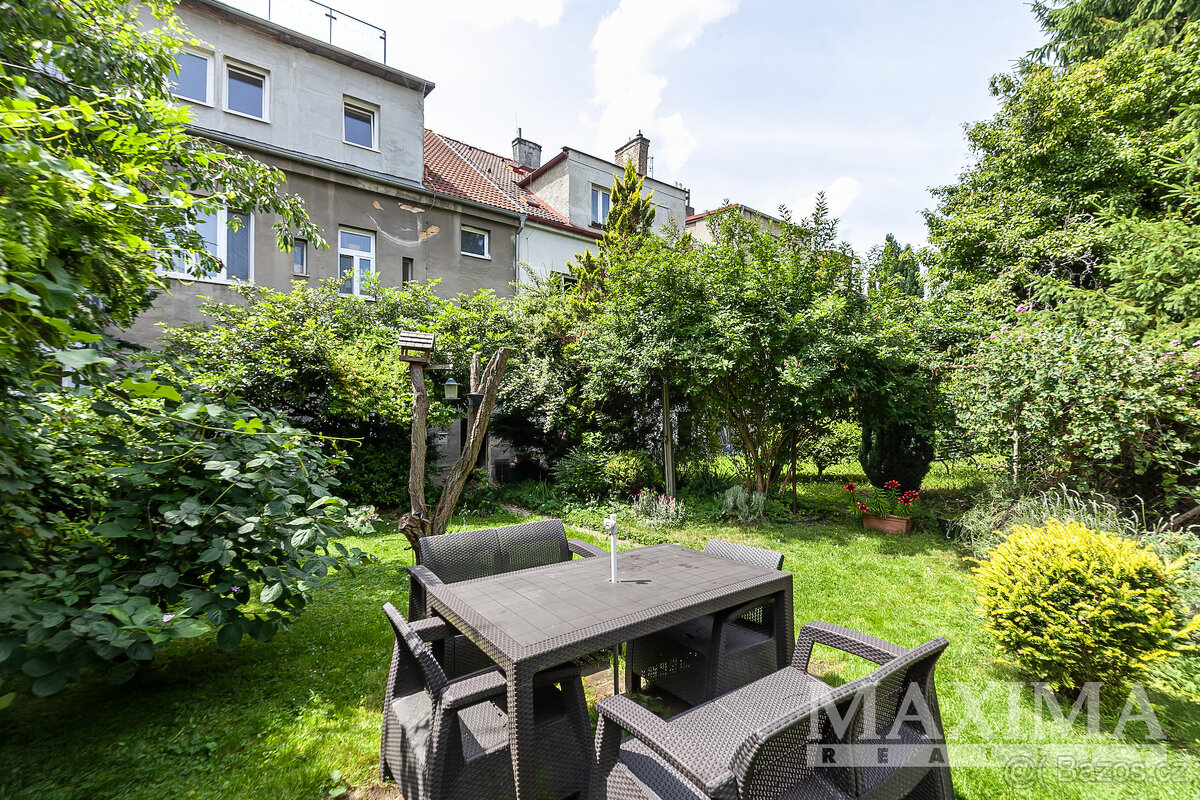 Dům 6 a více o ploše 390 m2 - Praha, Kobylisy - 7