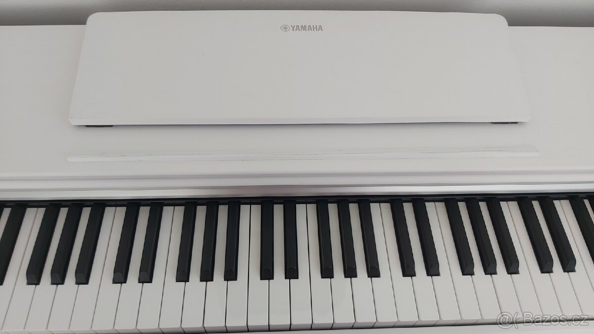 Digitální piano YAMAHA YDP143 WH SET 2 s klavírní židlí - 7