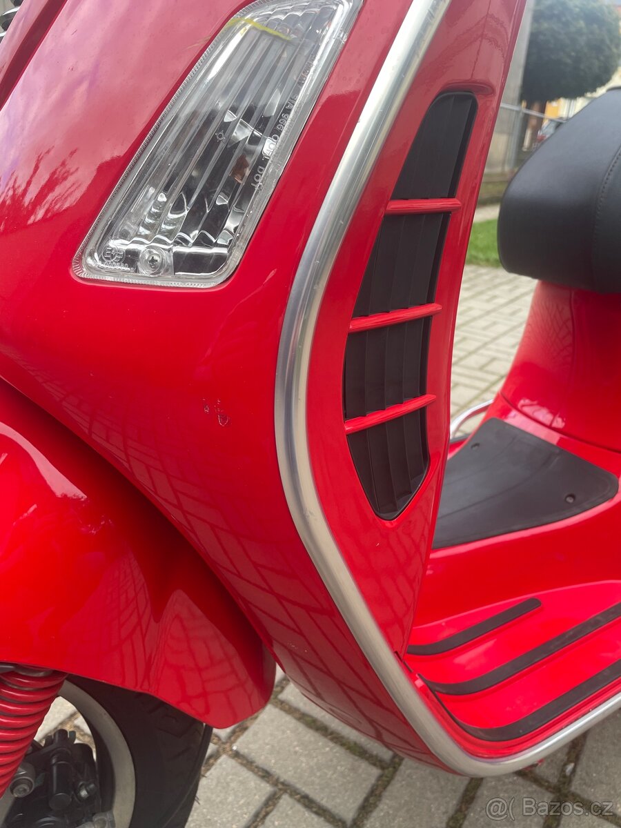 Vespa GTS 300 Super rv 2010 najeto 27790 km - 7