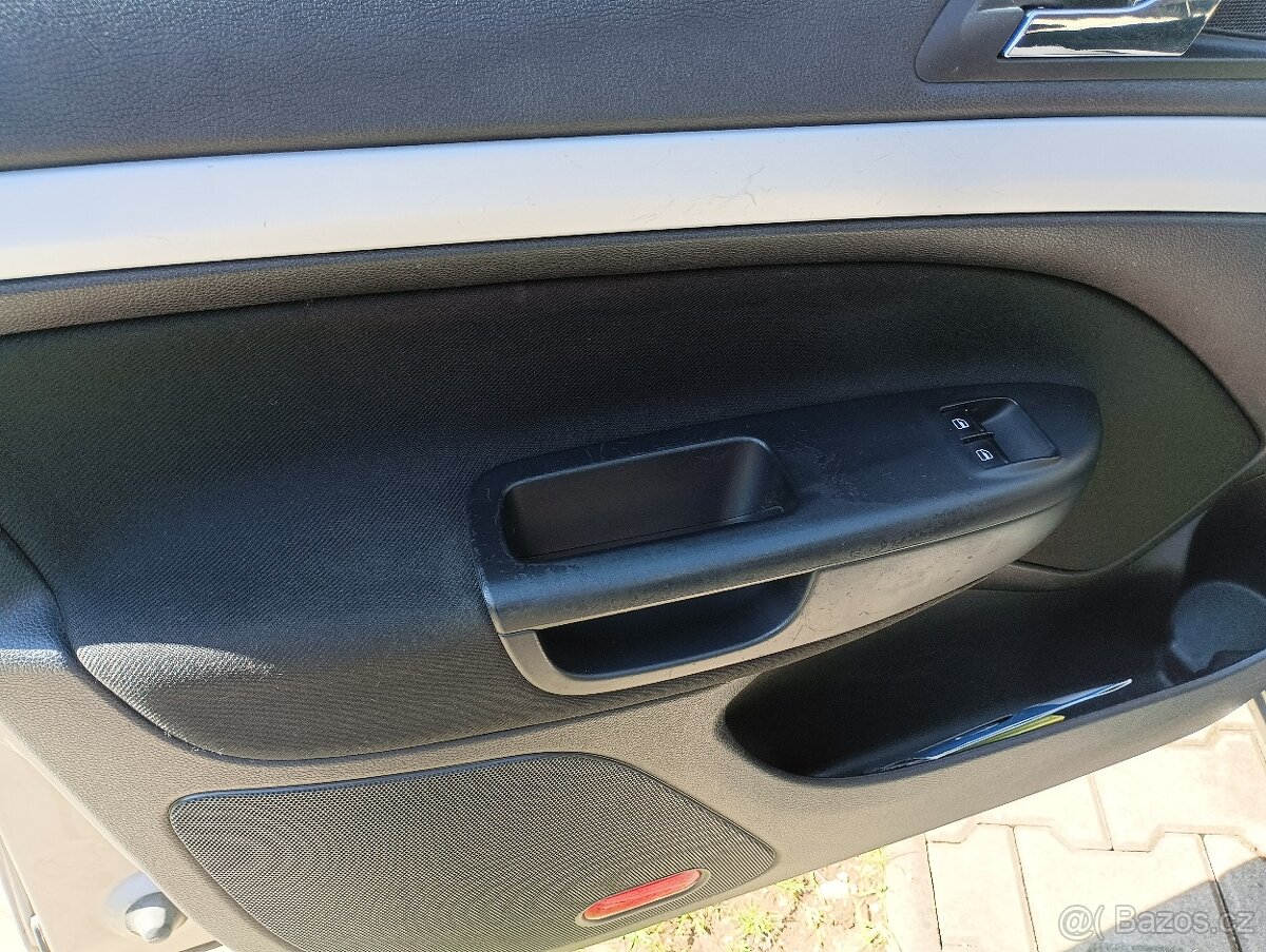 Škoda Octavia 1,6 - 7