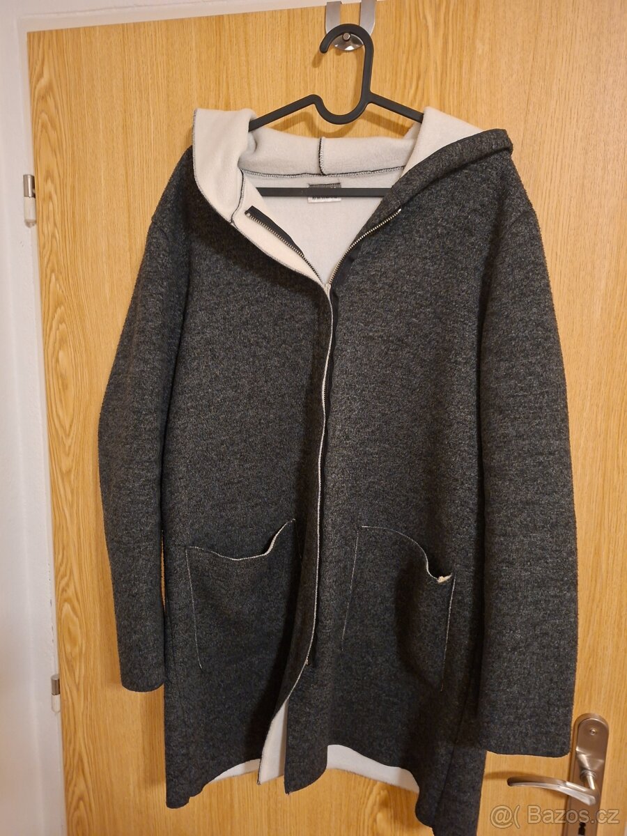 Dva kabátky a zimní bunda - 7