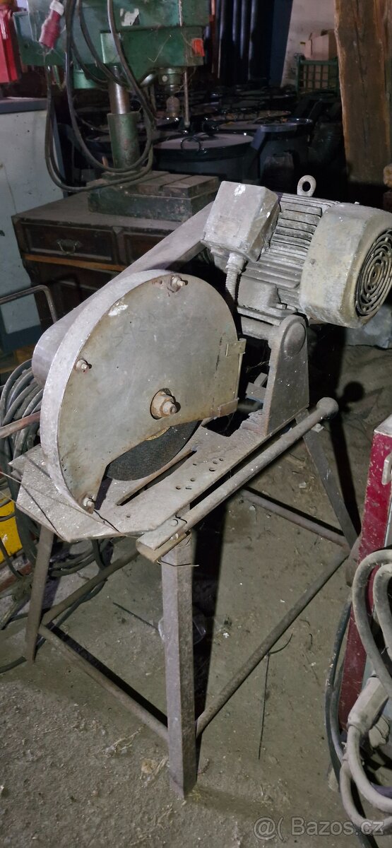 Vybavení dílny Bruska Vrtačka - 7