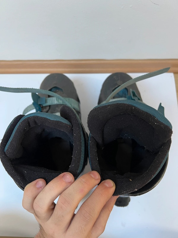 Kolečkové Brusle Vel. 39 -hezký stav - 7