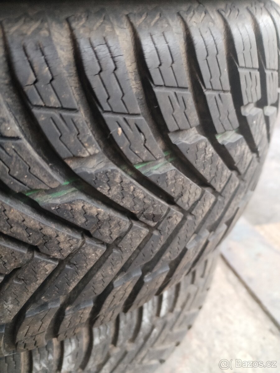185/55R15 NOKIAN - 7