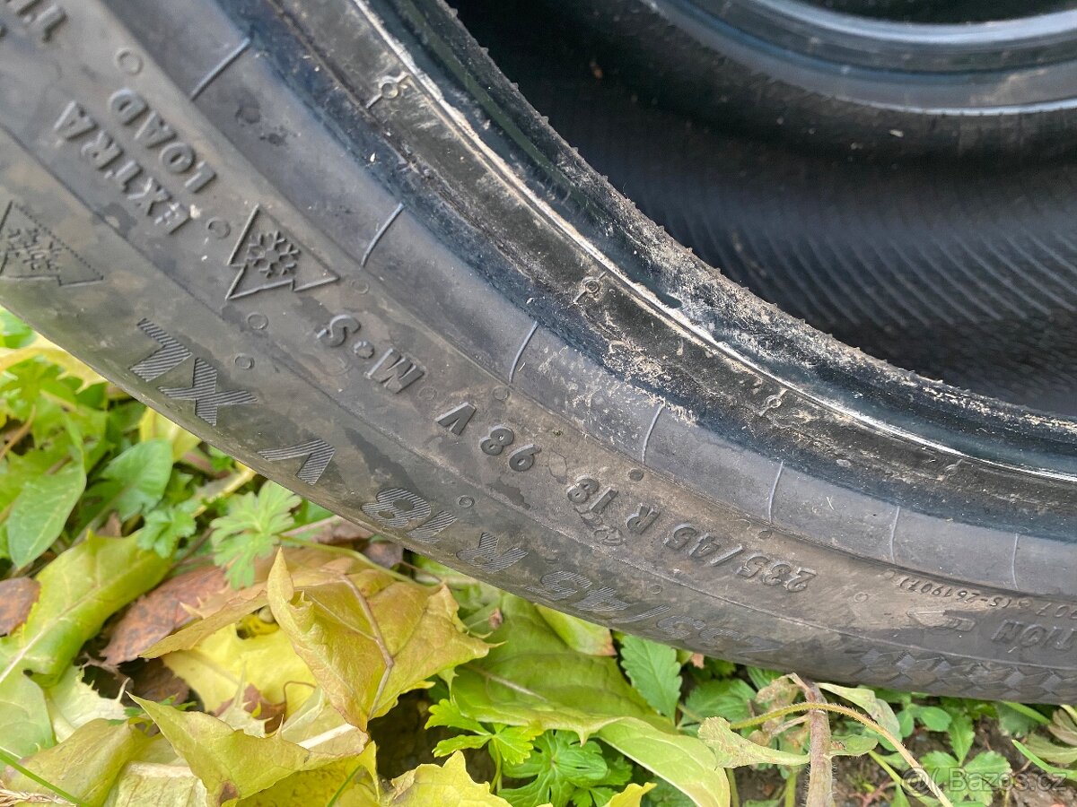 Zimní pneu 235/45/R18 Continentál 2ks - 7