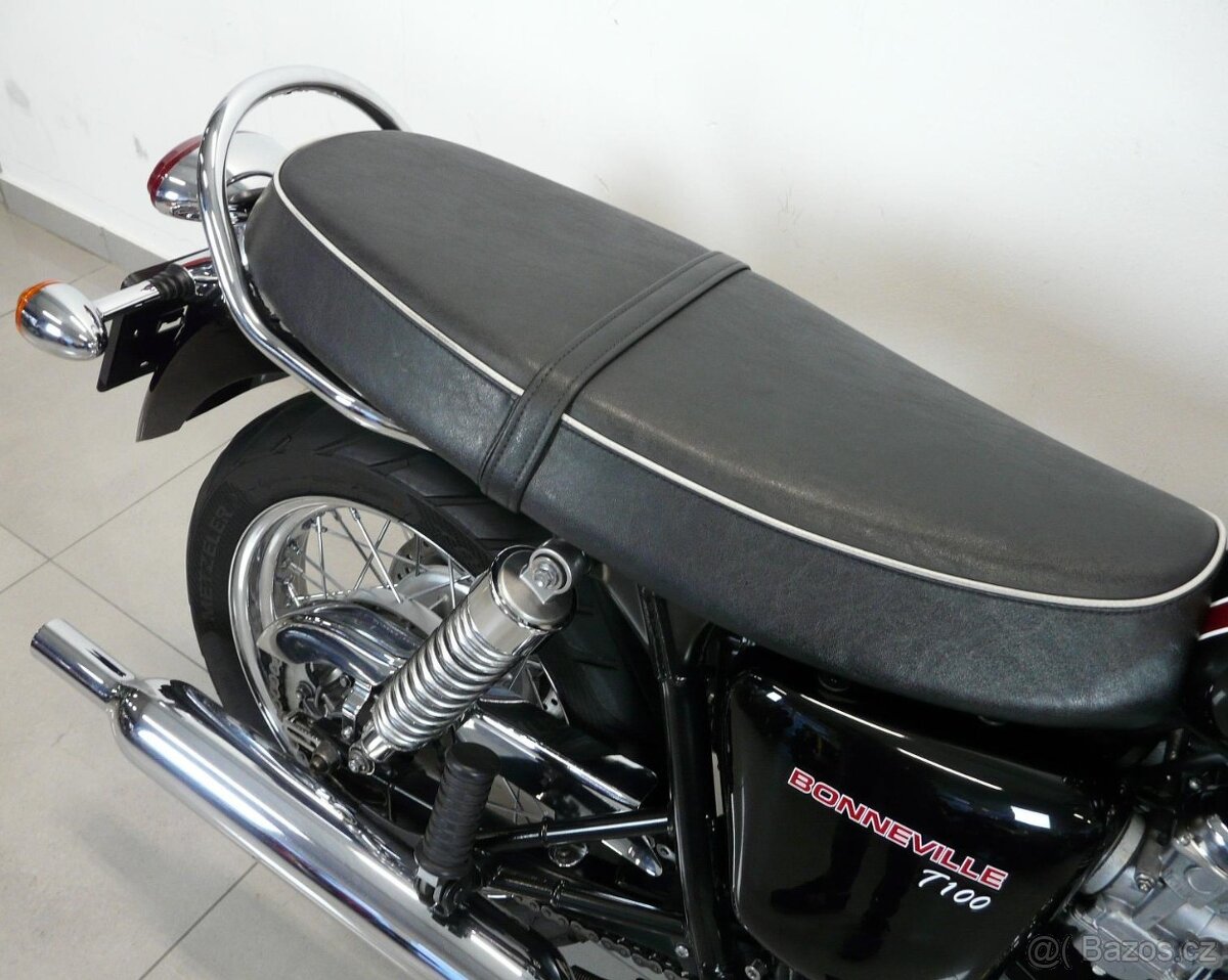 Triumph Bonneville T 100 - 7