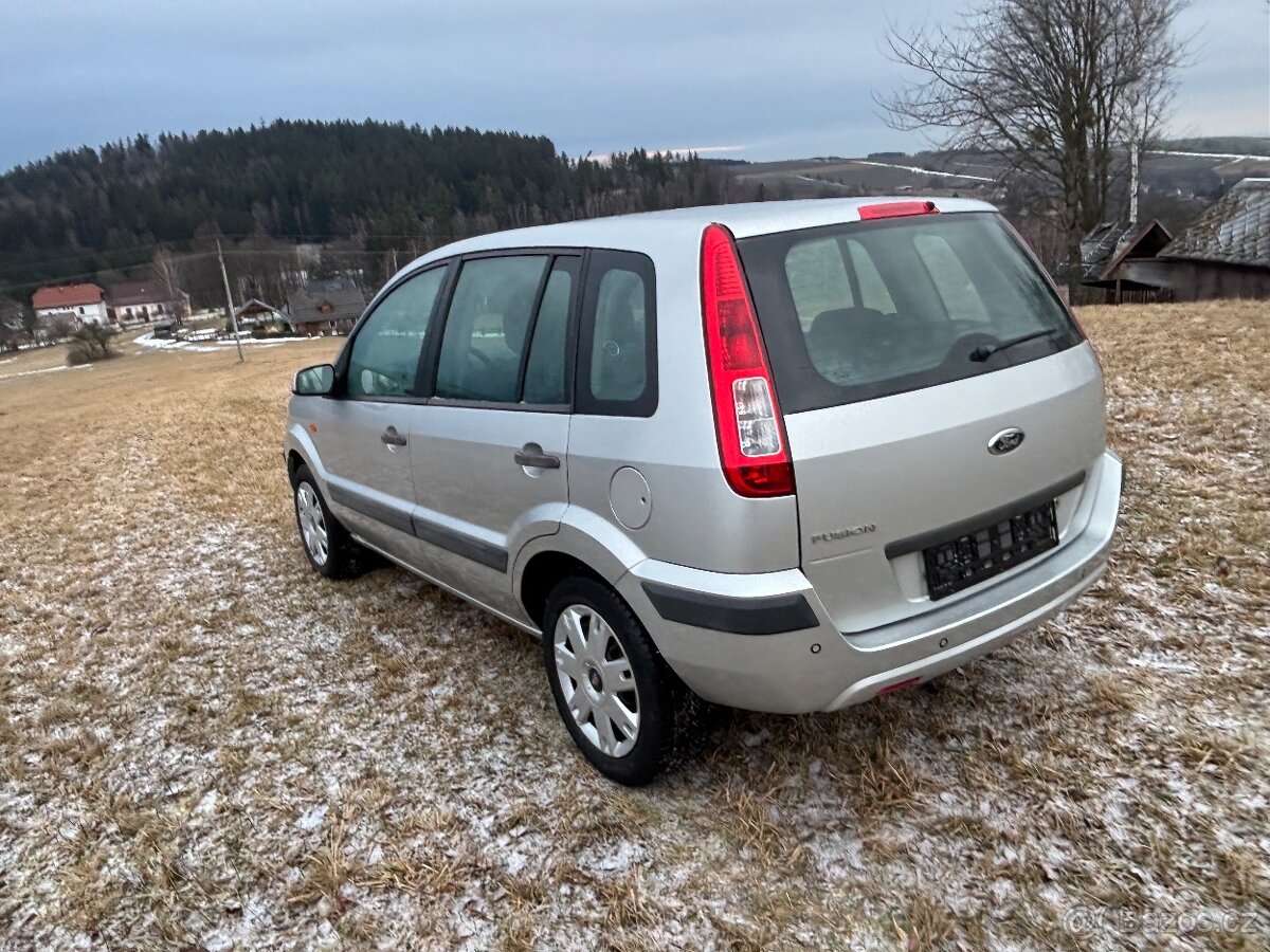 Ford Fusion 1.4i 59 kW Facelift - 7