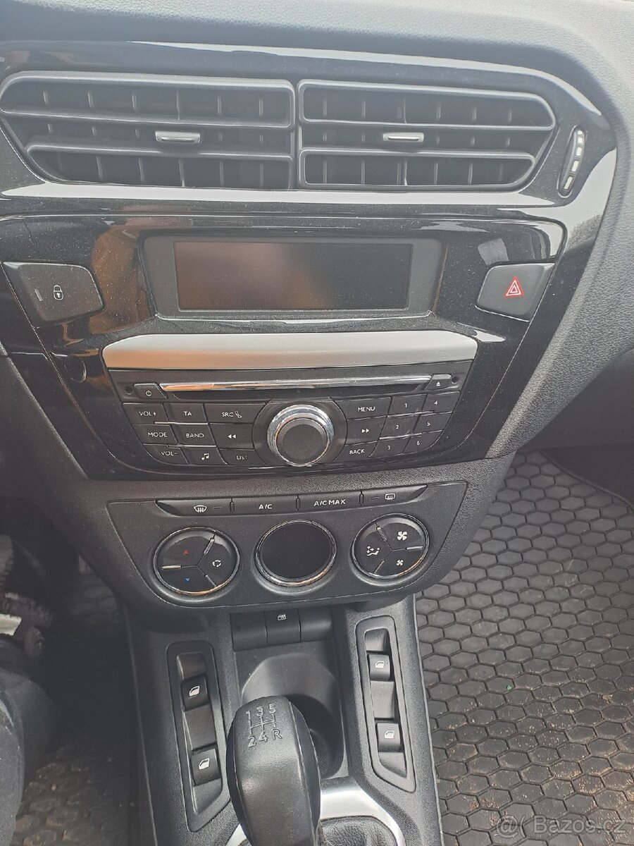 Peugeot 301 - 7