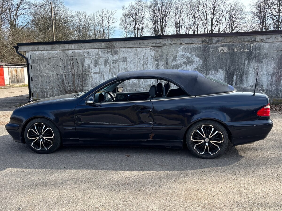 Mercedes CLK cabrio 200 kompressor manuál - 7