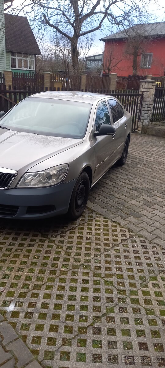 Škoda Octavia 2 1.6MPI 75kw LPG - poškozený motor - 7