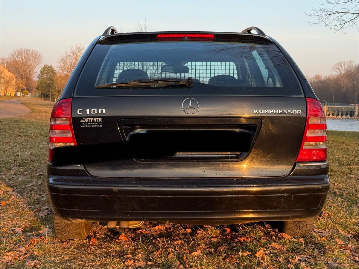 Mercedes-Benz W203 - 7