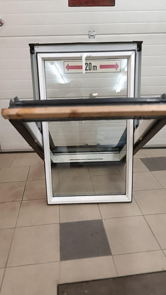 STŘEŠNÍ OKNO ROTO R4 74/118 - 7