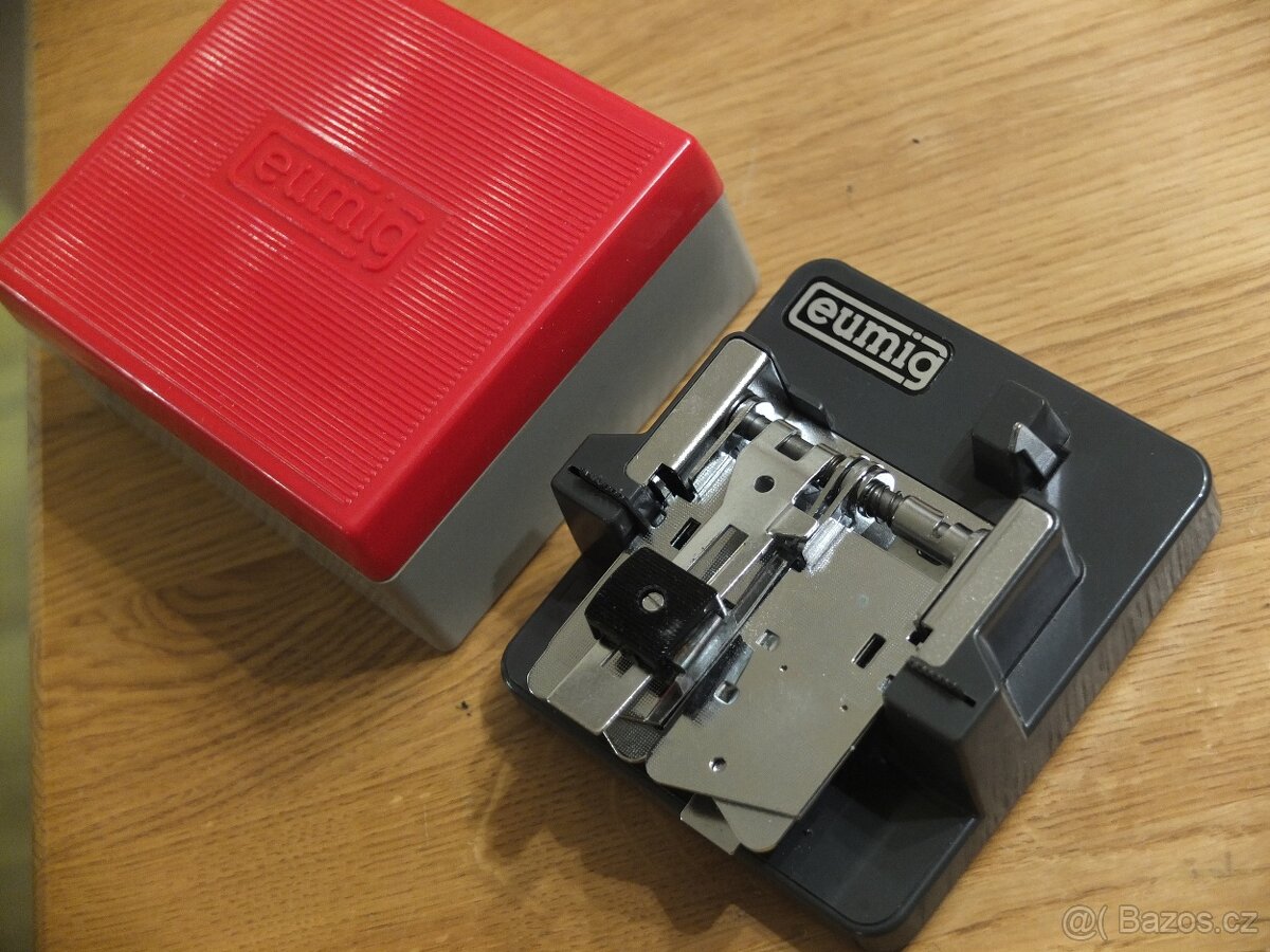 Eumig Metropolitan CCD Stereo kazetový magnetofon (1977) - 7