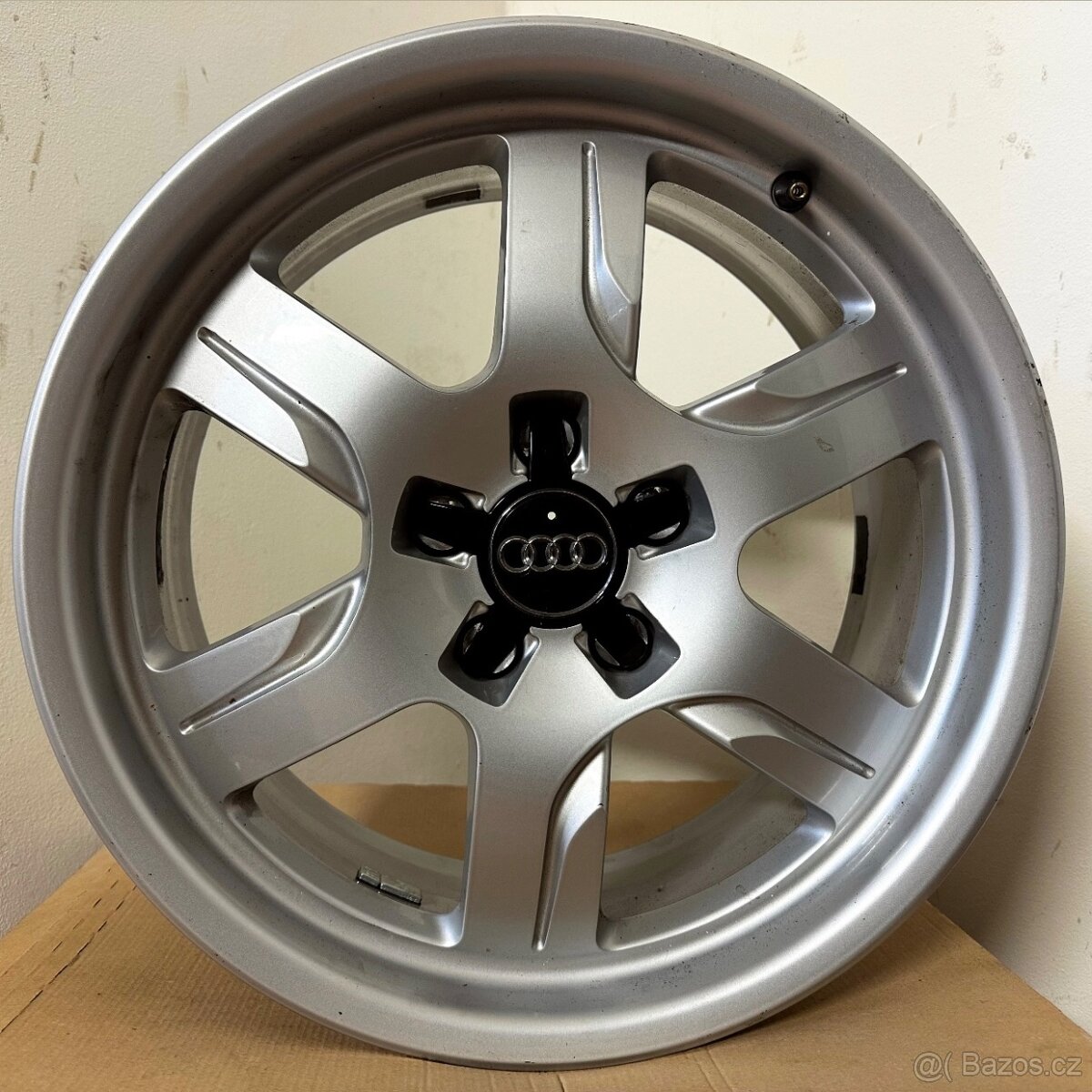 AUDI/ŠKODA/VW/MB 5x112 R17 ET28 (7,5Jx17) 66,6mm - 7